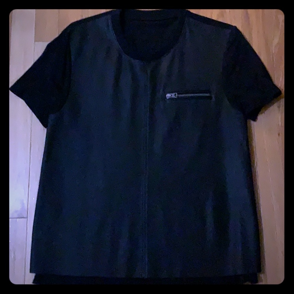 Converse Leather front Black Tee